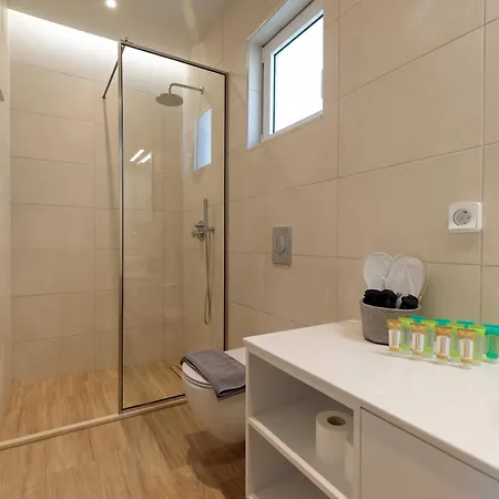 Marsane Luxury Appartments * 法里拉基